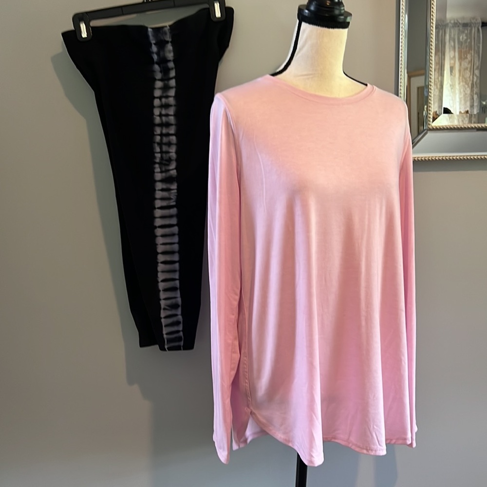 Calvin Klein Performance Bundle Euc - image 2